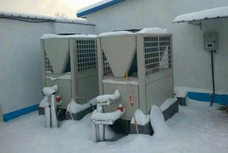 空氣能熱泵穩(wěn)定供暖，助力小區(qū)供暖升級(jí)改造